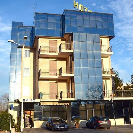 Hotel Sabo' 카스텔마조레 외부 사진